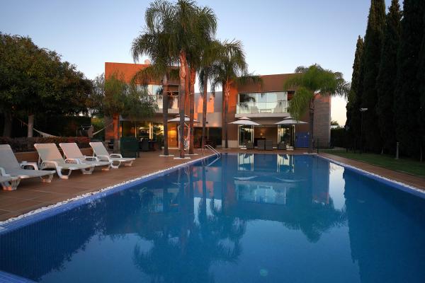 Villa de Mos