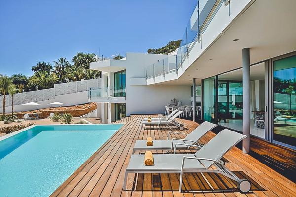Villa Riley