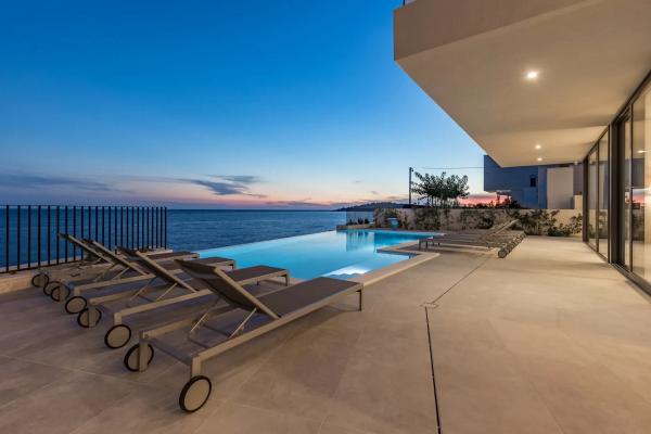 Villa Precious