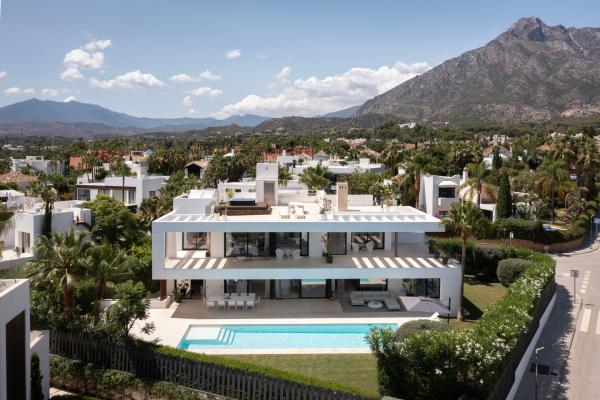 Villa Bergamot 
