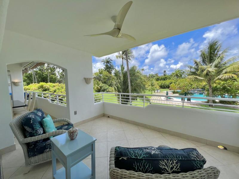Glitter Bay 209 , Beachfront villas Barbados , St James 