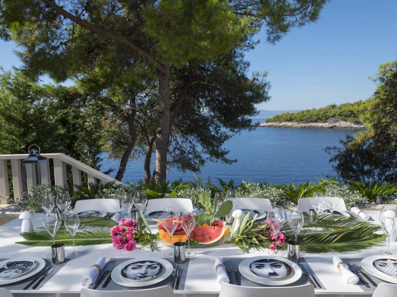 Akuna , Brac 