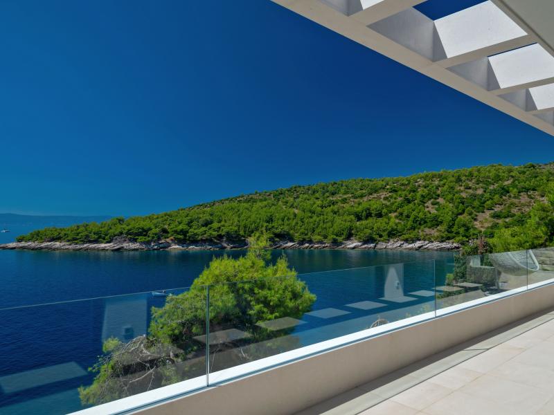 Akuna , Brac 