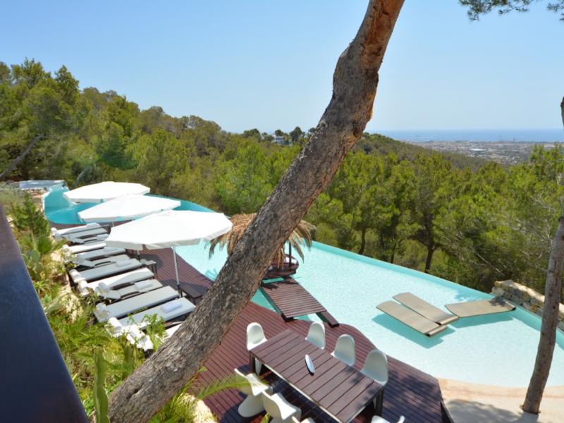 Villa Roca , South 