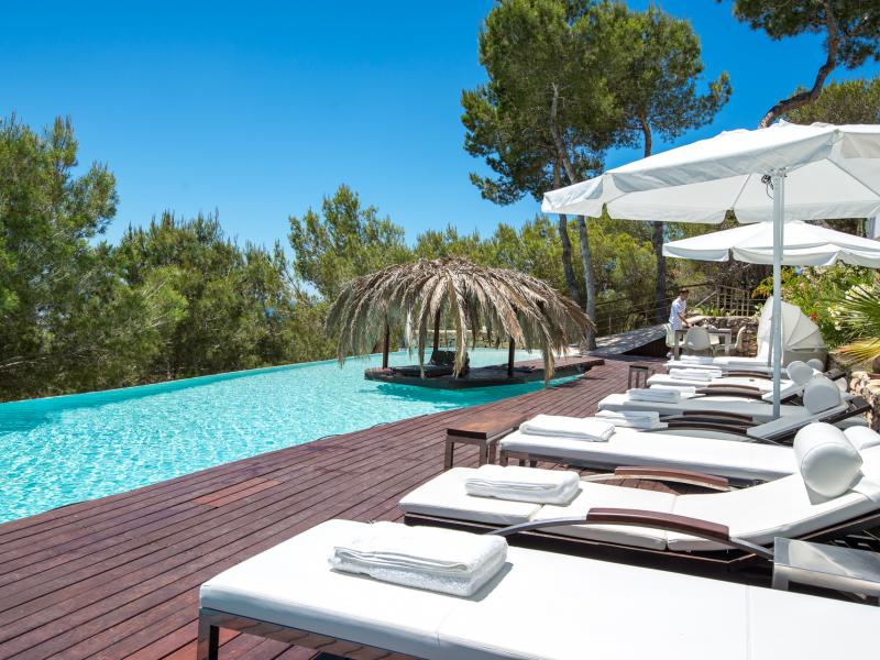 Villa Roca , South 