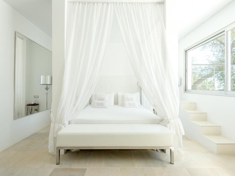 Villa Roca , South 