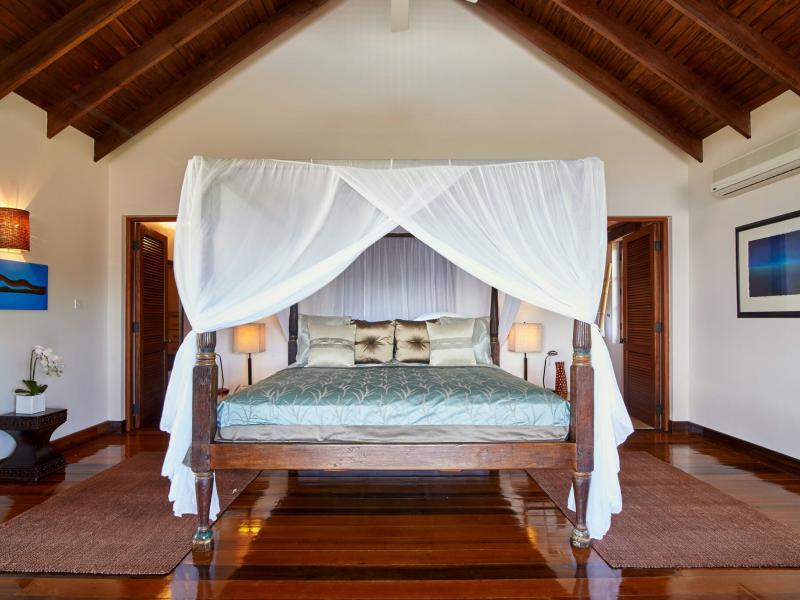 Villa Caribali , St Georges 