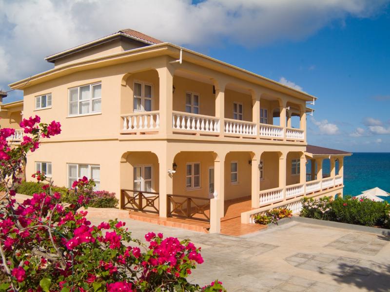 Ultimacy Villa , Rose Hill 