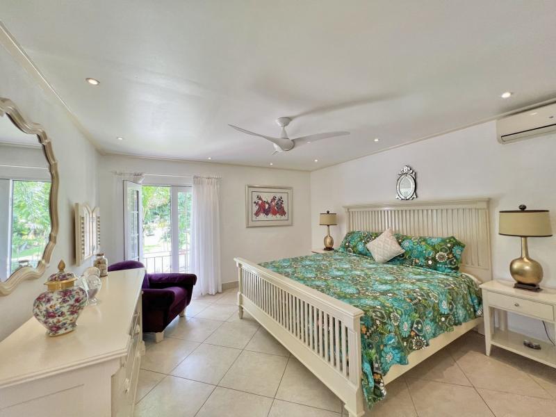 Glitter Bay 209 , Beachfront villas Barbados , St James 