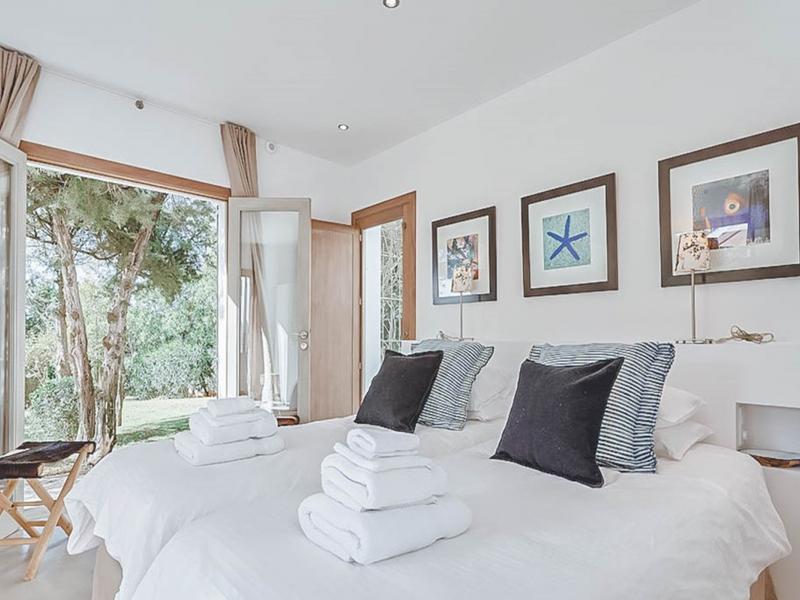Villa Brielle , Cala Tarida 