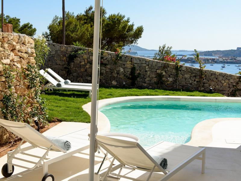 Villa Equis , Cap Martinet 
