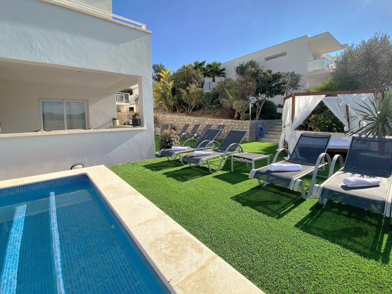 Villa Samy , Cap Martinet 