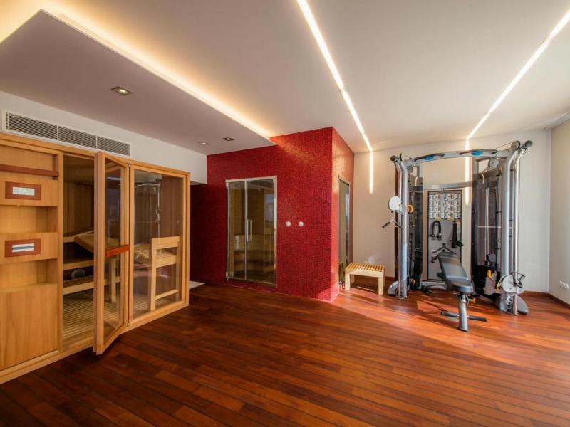 Villa Mirasol , 