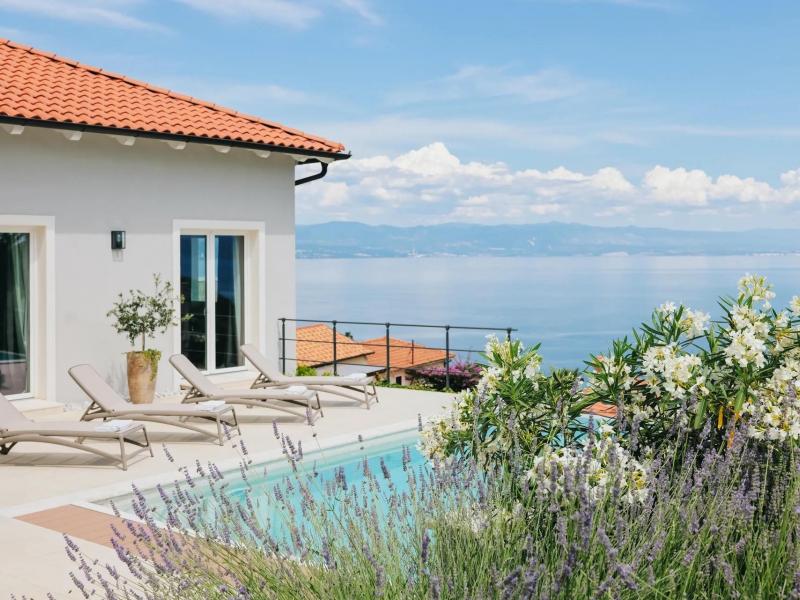 Villa Calibra , 