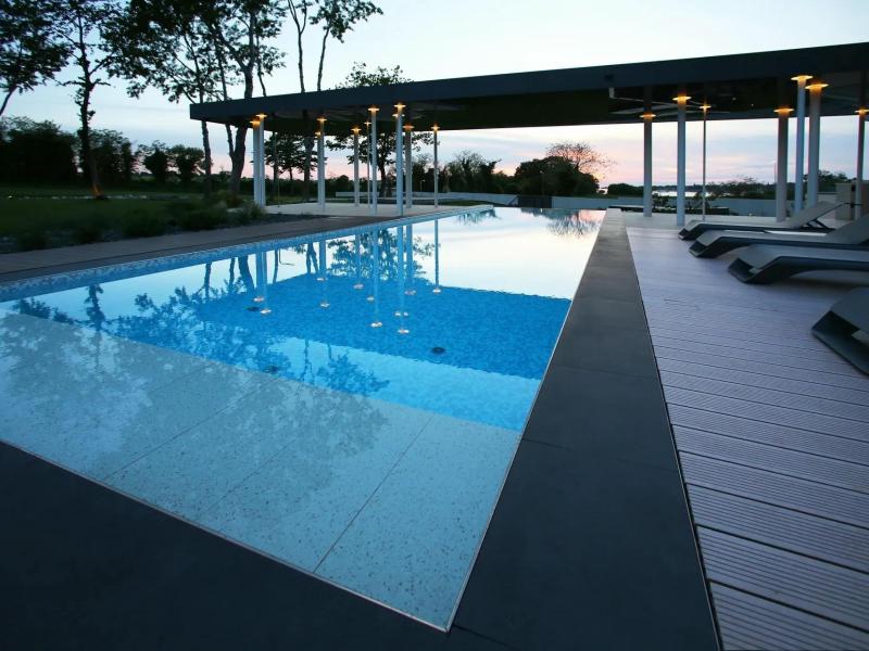 Villa Crispinilla , 