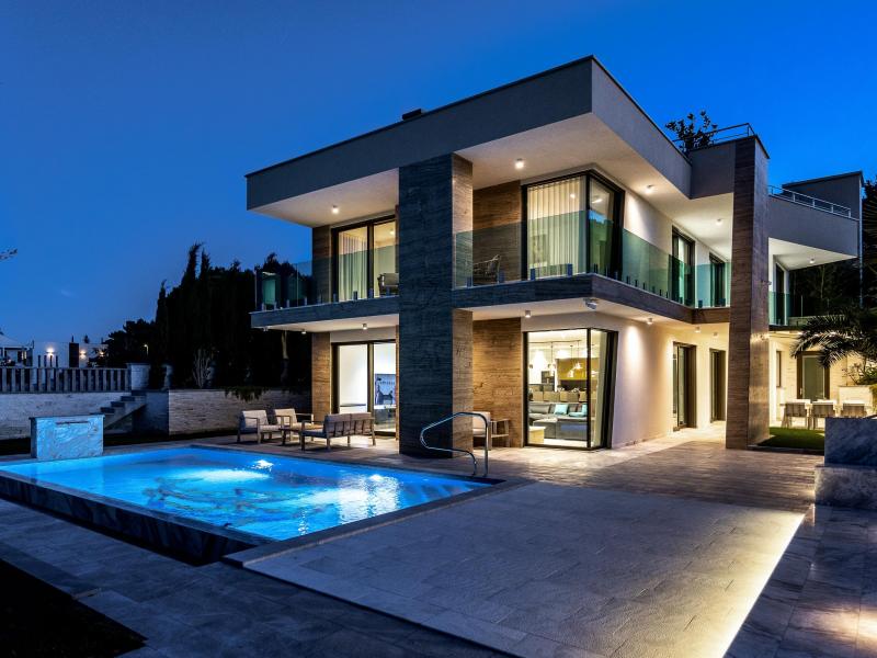 Villa Spirit , 