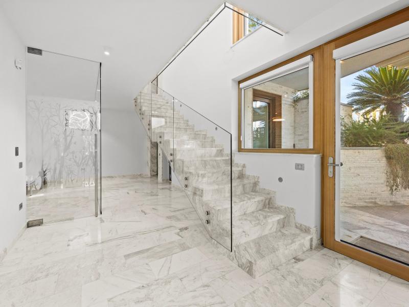 Villa Spirit , 