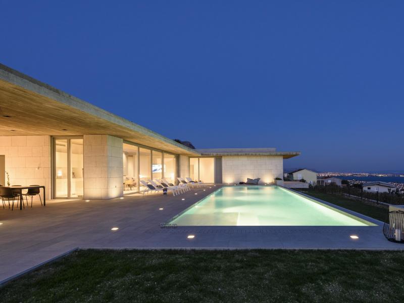 Villa Floora , 