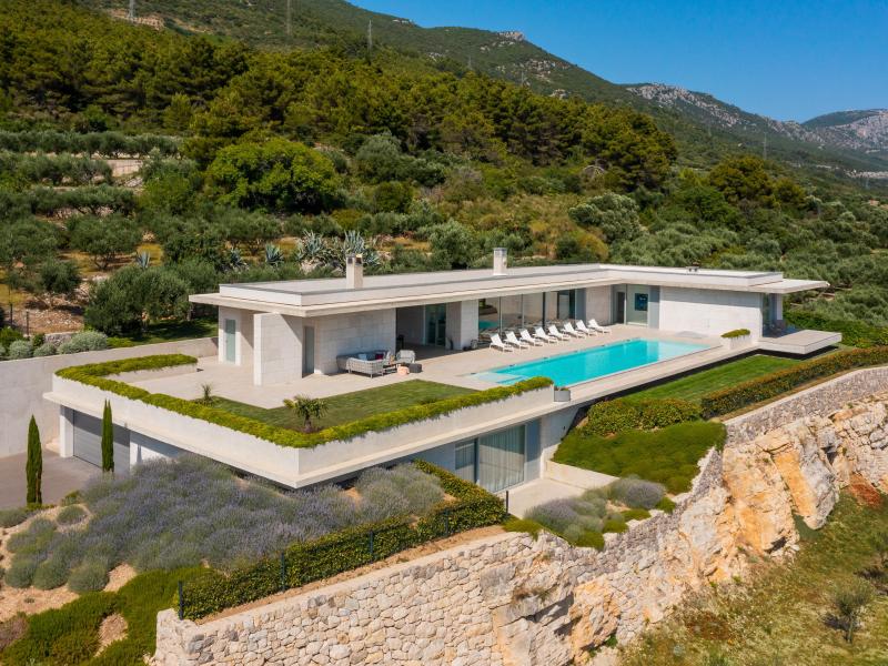 Villa Floora , 