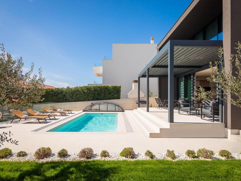 Villa Happiness , 