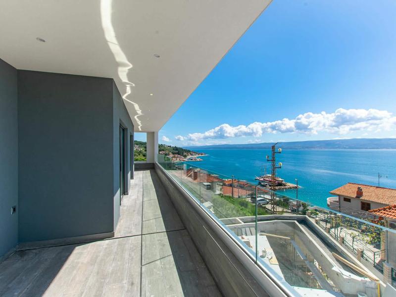 Villa Grande Divina , 