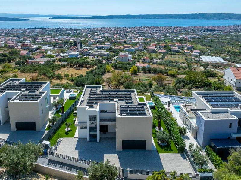 Villa Kira , 