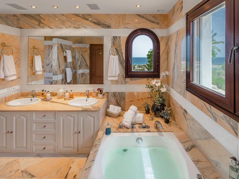 Villa Lucia , Marbella 