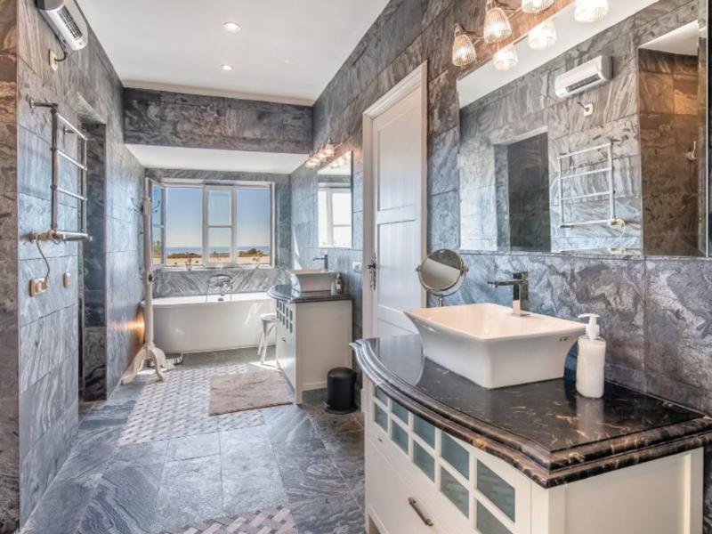 Villa Zorro , Marbella 