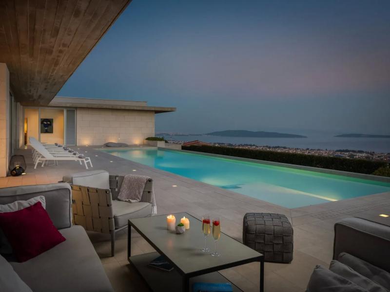 Villa Floora , 