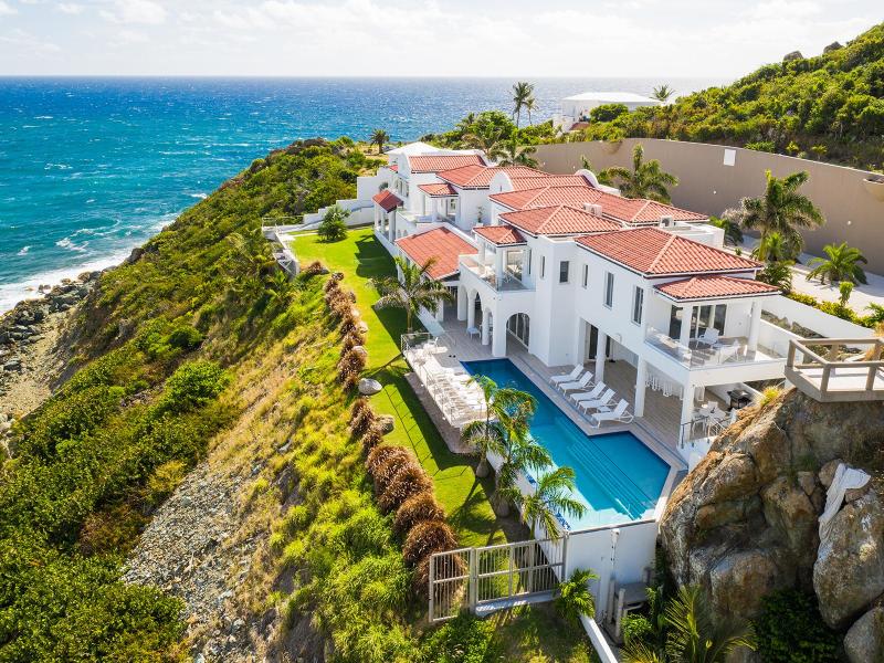 Amalia , Pelican Key St Maarten 
