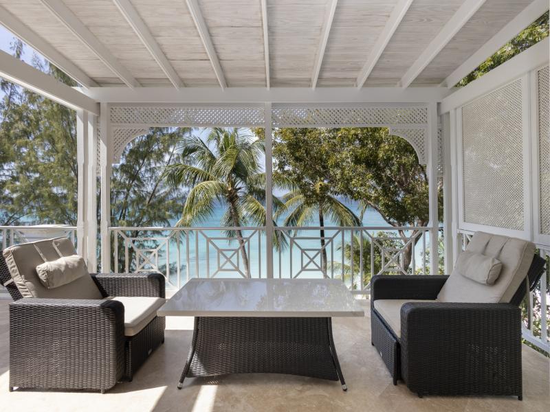 Old Trees 302 - La Mirage Penthouse , Beachfront villas Barbados 