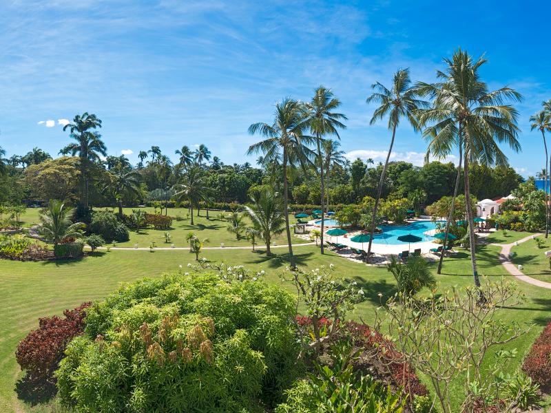 Royal Glitter Bay Apartments , Beachfront villas Barbados , Glitter Bay , Porters , St James , West Coast Barbados 