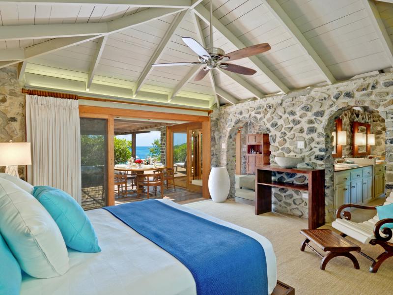 Petit St Vincent , Petit St Vincent 