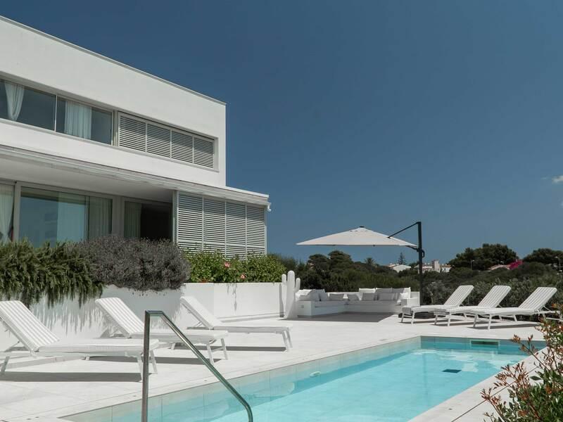 Villa Della , 