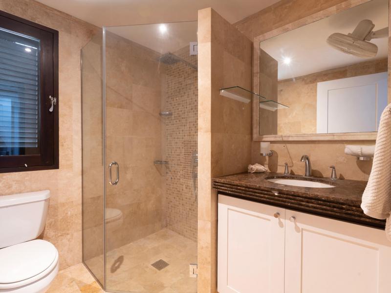 Coral Cove 10 , Beachfront villas Barbados , Coral Cove , Paynes Bay , West Coast Barbados 