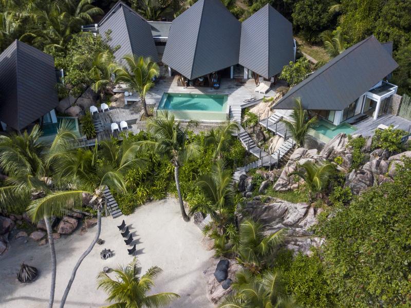 Deckenia , Praslin 