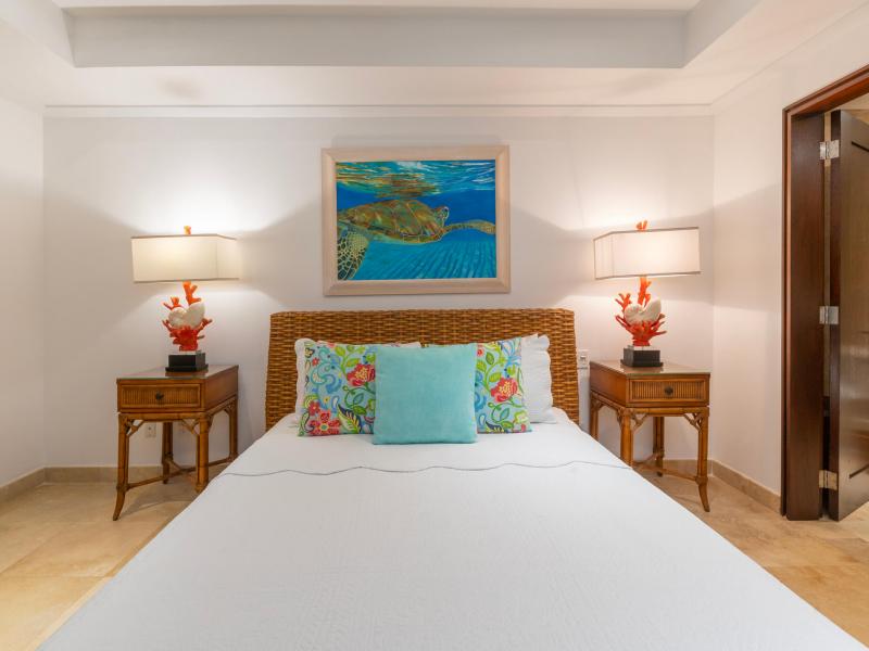 Coral Cove 8 - Life's a Beach , Beachfront villas Barbados , Coral Cove , St James , West Coast Barbados 