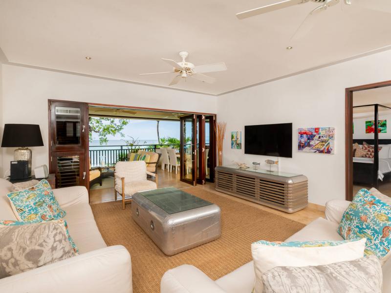 Coral Cove 8 - Life's a Beach , Beachfront villas Barbados , Coral Cove , St James , West Coast Barbados 