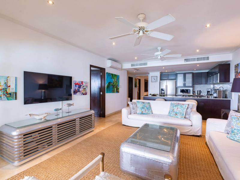 Coral Cove 8 - Life's a Beach , Beachfront villas Barbados , Coral Cove , St James , West Coast Barbados 