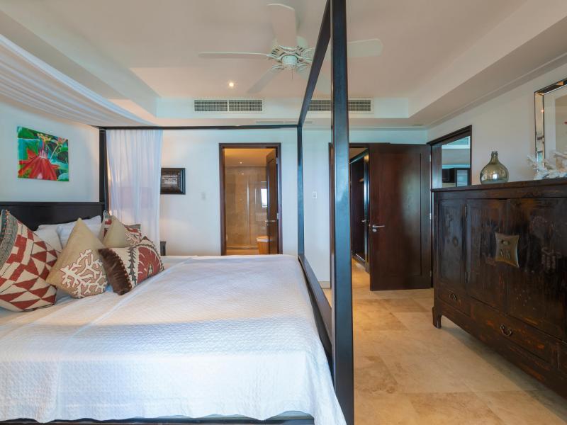 Coral Cove 8 - Life's a Beach , Beachfront villas Barbados , Coral Cove , St James , West Coast Barbados 