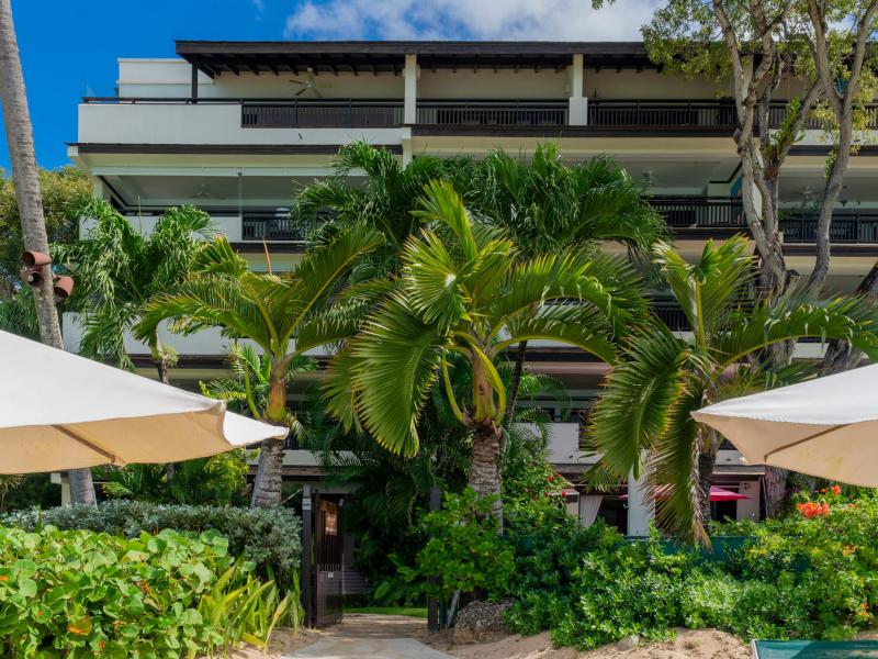 Coral Cove 8 - Life's a Beach , Beachfront villas Barbados , Coral Cove , St James , West Coast Barbados 