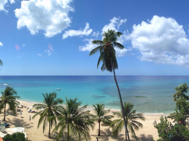 Glitter Bay 412 , Beachfront villas Barbados , Glitter Bay , Porters , St James , West Coast Barbados 