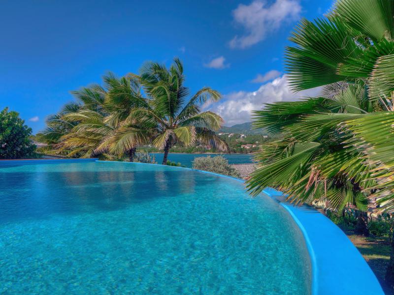  Cocoa Cove Resort , St Georges 