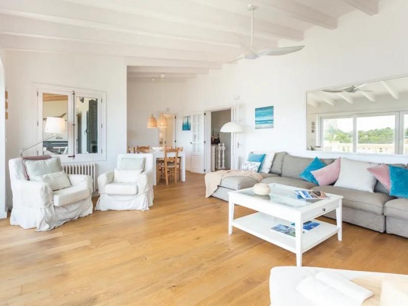 Port House , Soller 