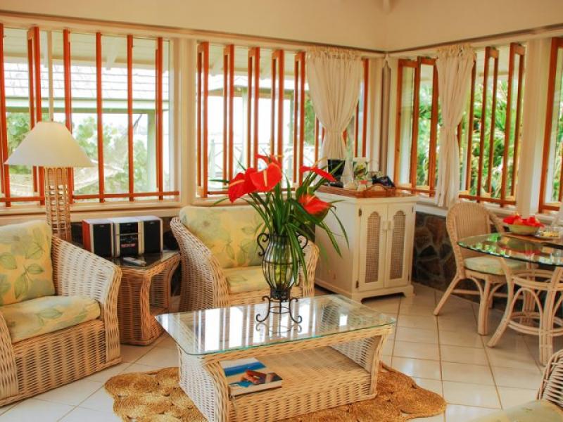 Young Island - St Vincent & The Grenadines , Young Island 