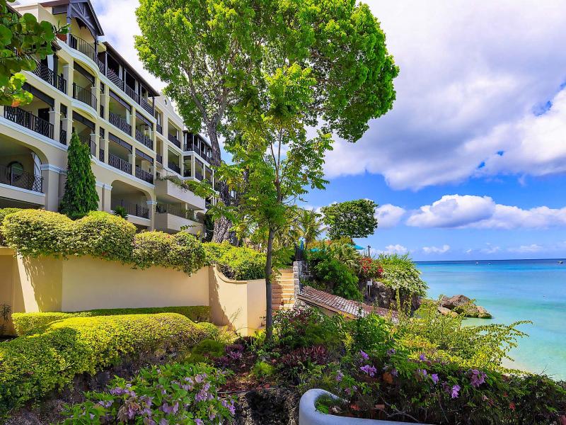 Sandy Cove 201 - Beachfront Paradise , Beachfront villas Barbados , Sandy Cove , St James , West Coast Barbados 