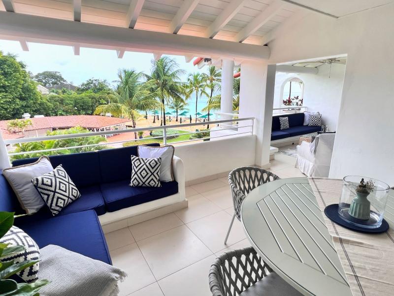 Glitter Bay 302 - Bikini Bottom , Beachfront villas Barbados , Glitter Bay , Porters , St James , West Coast Barbados 