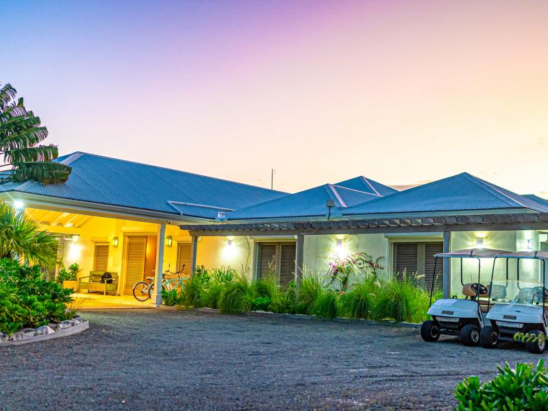 Palm Point , Jolly Harbour 