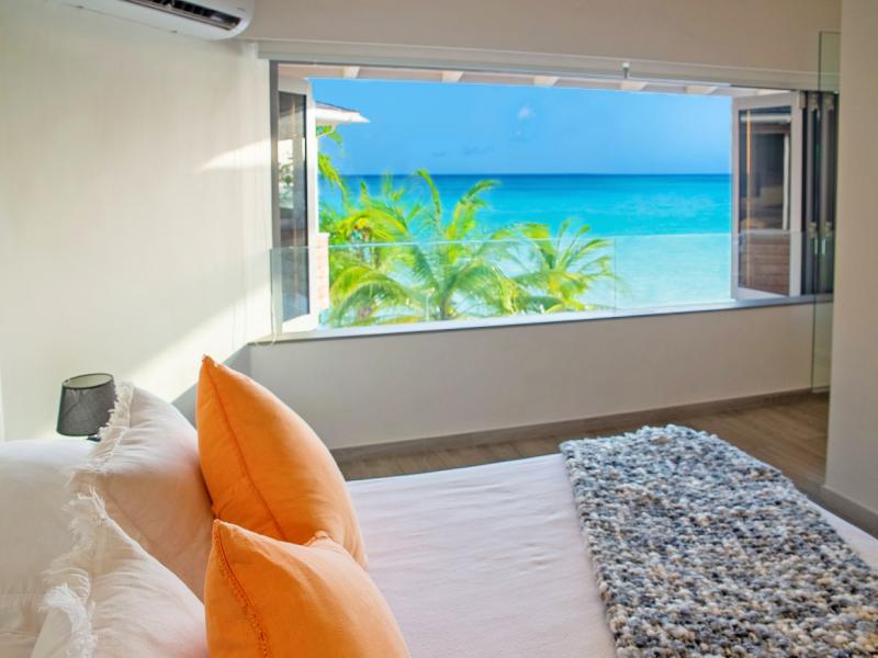 Portobello Villa , Beachfront villas Barbados , St James , West Coast Barbados 