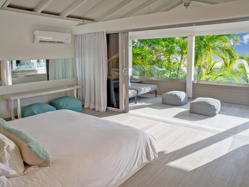 Portobello Villa , Beachfront villas Barbados , St James , West Coast Barbados 